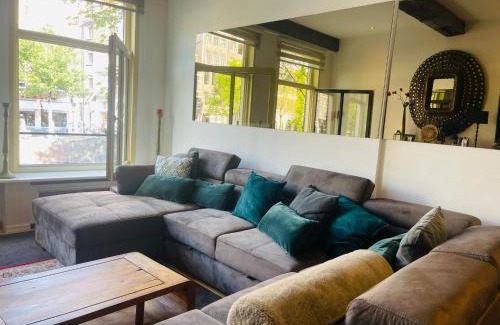 Red Light District Casa | Red light district B & B canal view