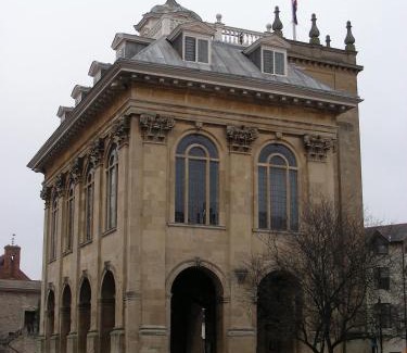 Abingdon Casa | Red Lion Accommodation