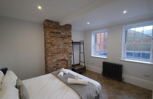 Spalding Apartamento | Red Lion Apartments