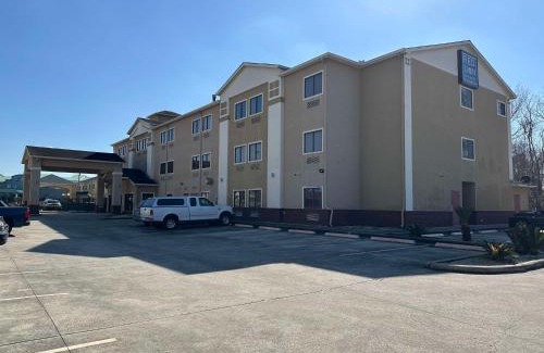 Humble Hotel | Red Lion Inn & Suites IAH Airport East