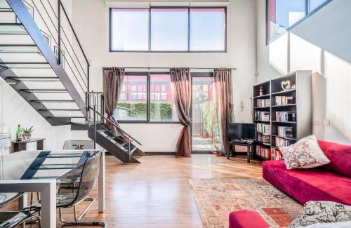 Villapizzone Apartamento | RED LOFTY Milano- Loft con parcheggio, comodo per Host Milano 2025, Rho Fiera e Politecnico Bovisa