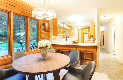 Maple Falls Casa | Red Mountain Lodge – A Luxurious Woodland Retreat Near Silver Lake Park