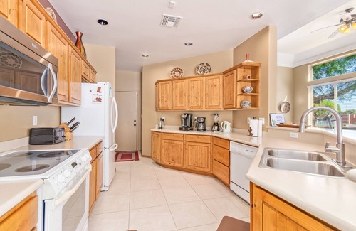 Red Mountain Ranch Casa | ** Comunidad cerrada de Red Mountain Ranch Country Club 1King 1 Queen 2 Twins