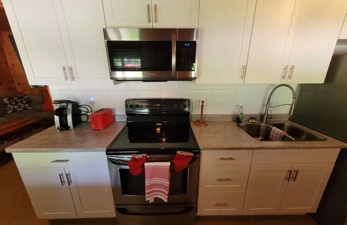 Petawawa Cabina | Red Pine Cabin at Pine Ridge Park