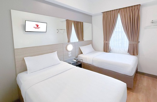 Paranaque Hotel | Red Planet Manila Aseana City