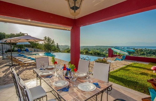Sfakera Villa | 300 m² Villa ∙ 8 habitaciones ∙ 14 personas