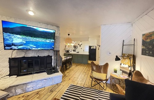 Red River Casa | Red River Getaway- Ski in/Ski Out, Updated Townhome, Best location, Sleeps 10