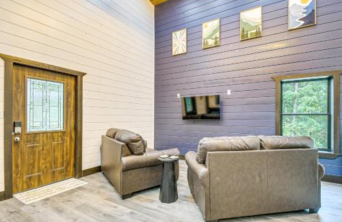 Heidelberg Casa | Red River Gorge Barndominium Dog Friendly!