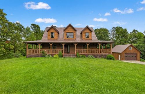 Rogers Casa | Red River Gorge Family Cabin with Hot Tub