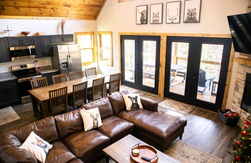 Campton Cabina | Red River Gorge Lazy Squirrel Hottub Firepit Wi-Fi