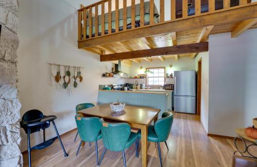 Red River Casa | Red River Home with Ski Slope, Mtn and River Views!