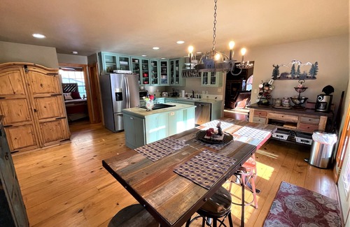 Taos Ski Valley Casa | Red River, NM Upper Valley Mountainside Retreat