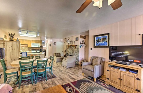 Red River Apartamento | Red River Ski Condo on Main St - Mtn View!