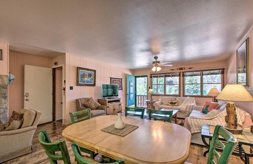 Red River Apartamento | Red River Ski Condo on Main St - Mtn View!