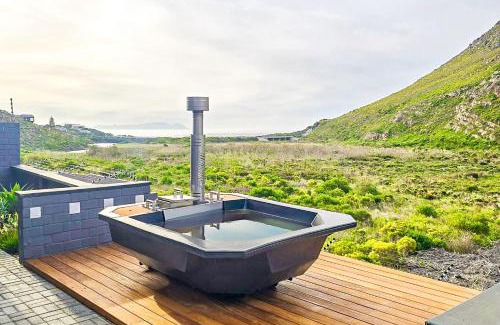 Rooiels Casa | Red River Valley by Host Agents