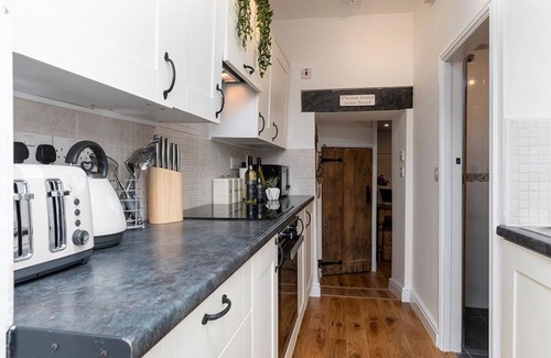 Brynsiencyn Cabaña | Red Robin Cottage - Una Habitación Casa Rural, Capacidad 2