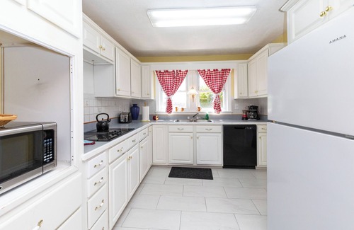 Morganton Casa | Red Robin Retreat - Near Lake James, NC