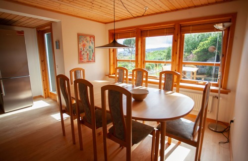 Torshavn Casa | Red Robin - Vacation homes next to Svartifossur waterfall