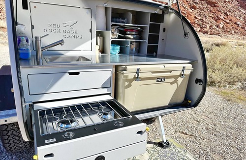 Moab Casa | Red Rock Base Camps Teardrop Trailer #1. Take your hotel room outside!