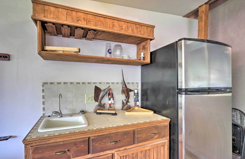 Moab South Valley Cabaña | 'red Rock Rambler' Moab Home w/ Hot Tub & Views!