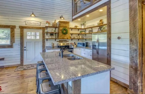 Zion National Park East Entrance Casa | ‼Red Rock Ranch‼ Near Zion's National Park🏞 Hiking Trails🥾 Hot tub💧