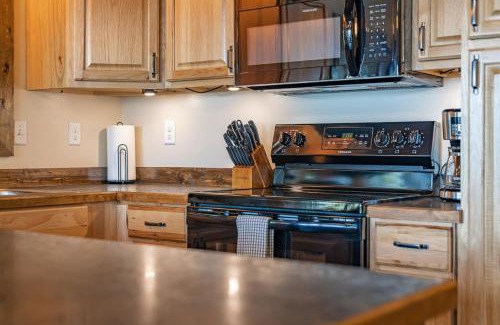 Jasper Casa | Red Rock Vista Cabin- Relaxing Spring Getaway