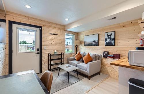 Applewood West Casa | Red Rocks Base 1BR Suite w Kitchenette