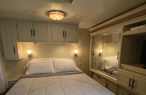 Foothills Casa | Red Rocks RV! Full Hookup!