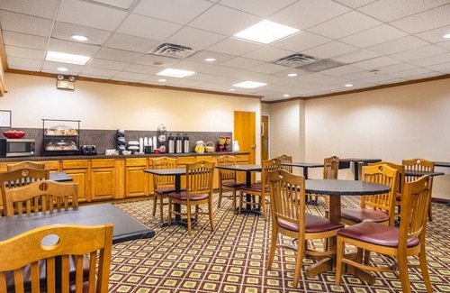 Austinburg Hotel | Red Roof Inn Ashtabula - Austinburg