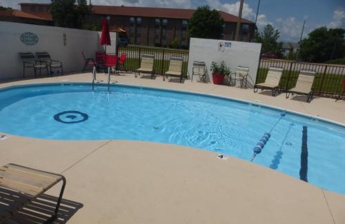 Branson Hotel | Red Roof Inn Branson
