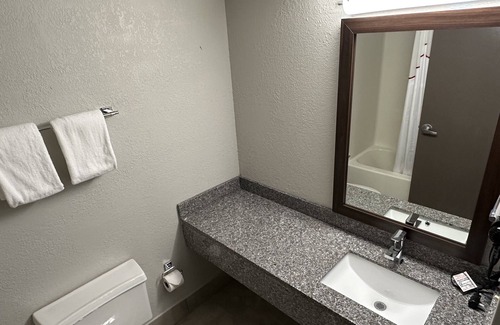 Spring Hill Hotel | Red Roof Inn Charleston - Dunbar