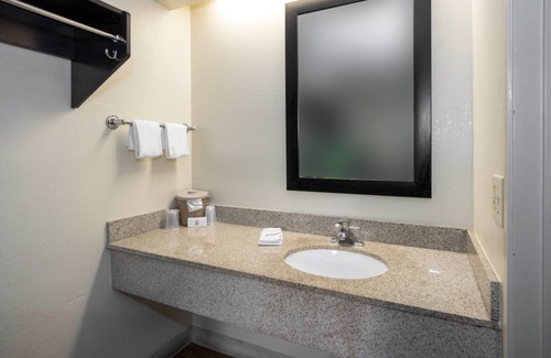 Lansing Hotel | Red Roof Inn Chicago - Lansing