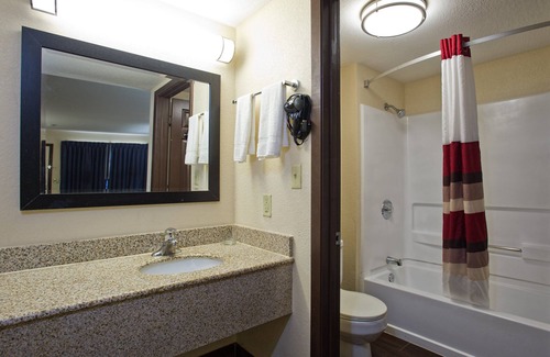 South Side Hotel | Red Roof Inn Corpus Christi South