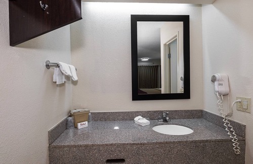 Fairborn Hotel | Red Roof Inn Dayton - Fairborn/ Nutter Center
