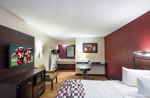 Fairborn Hotel | Red Roof Inn Dayton - Fairborn/ Nutter Center