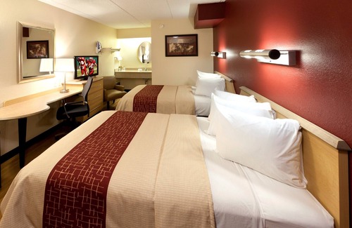 Murlin Heights Hotel | Red Roof Inn Dayton North Airport
