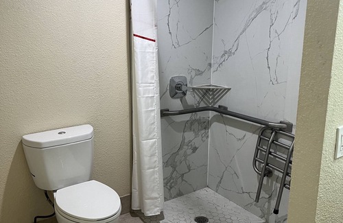 Haltom City Hotel | Red Roof Inn Haltom City