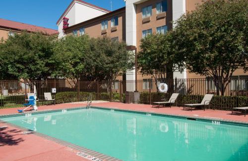 Franklin Park Hotel | Red Roof Inn PLUS+ Austin South