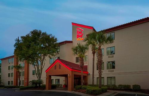 Gainesville Hotel | Red Roof Inn PLUS + Gainesville