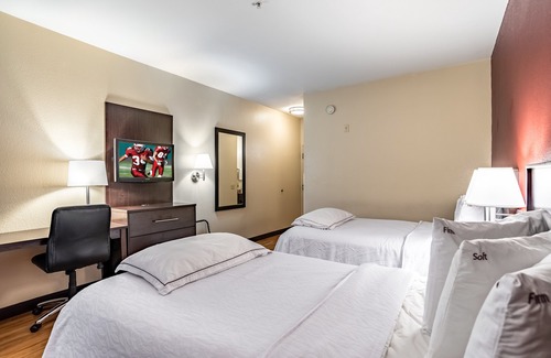 Downtown San Antonio Hotel | Red Roof Inn PLUS+ San Antonio Downtown - Riverwalk