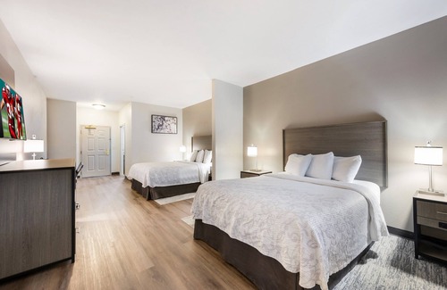 Bessemer Hotel | Red Roof Inn PLUS+ & Suites Birmingham - Bessemer