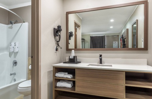 Southeast Raleigh Hotel | Red Roof Inn Raleigh Northeast - Downtown