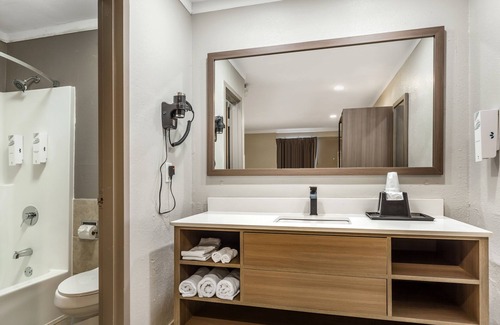 Southeast Raleigh Hotel | Red Roof Inn Raleigh Northeast - Downtown