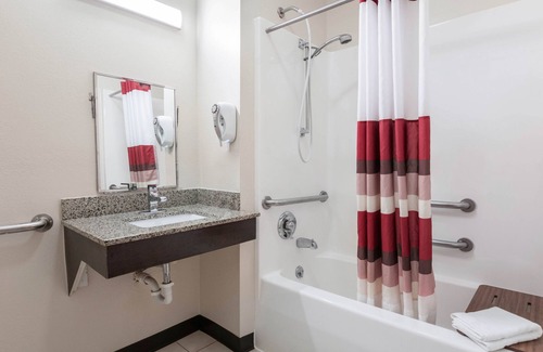 Richmond Hotel | Red Roof Inn Richmond, KY