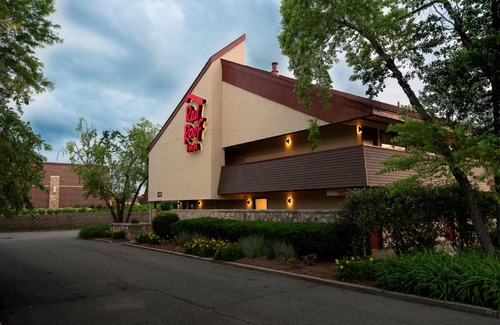 Rockford Hotel | Red Roof Inn Rockford East - Casino District