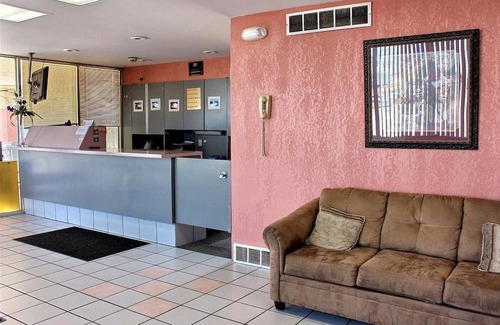 Niagara Falls Hotel | Red Roof Inn Niagara Falls
