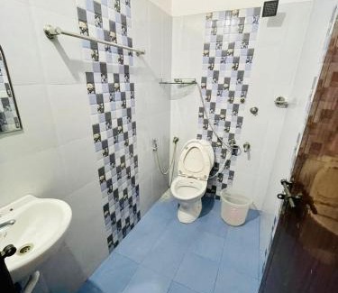 Thrissur Casa | Red Rose Garden homestay Thrissur