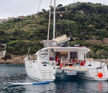 Monaco Alquiler De Eote | Red Sail