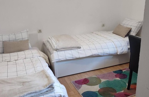 Palilula Apartamento | red spot