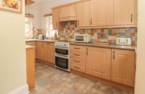Old Bewick Cabaña | RED SQUIRREL COTTAGE, 5 BIDDLESTONE, family friendly in Rothbury